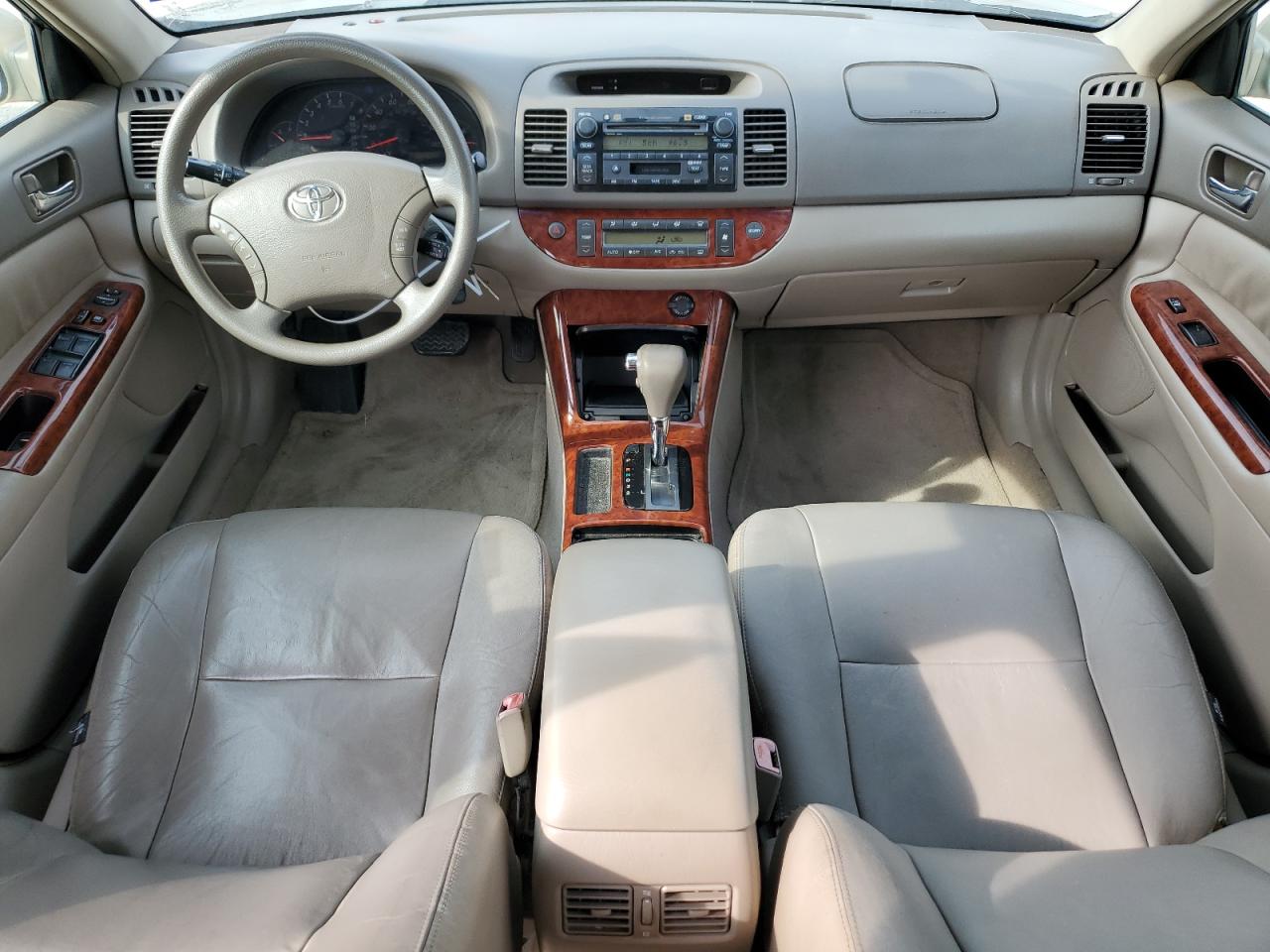 2005 Toyota Camry - Image 8