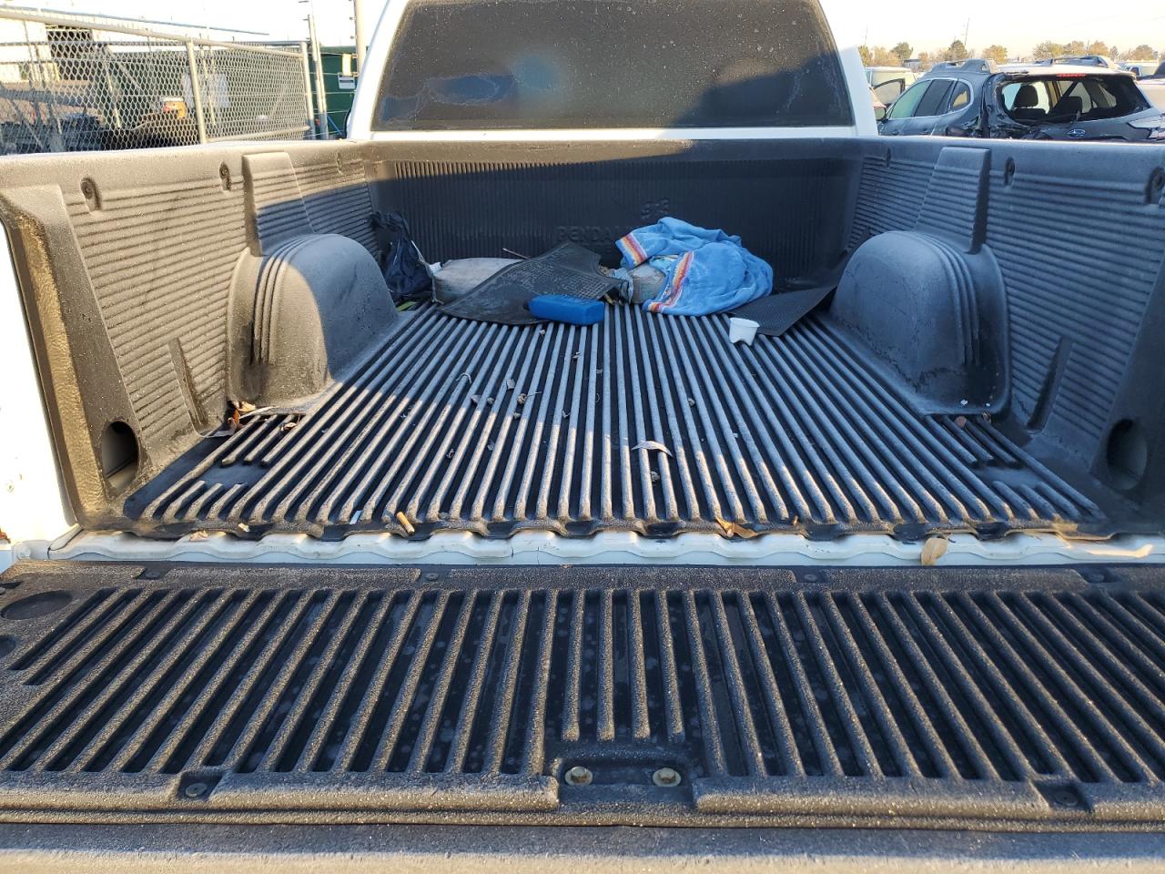 2000 GMC Sierra - Image 11