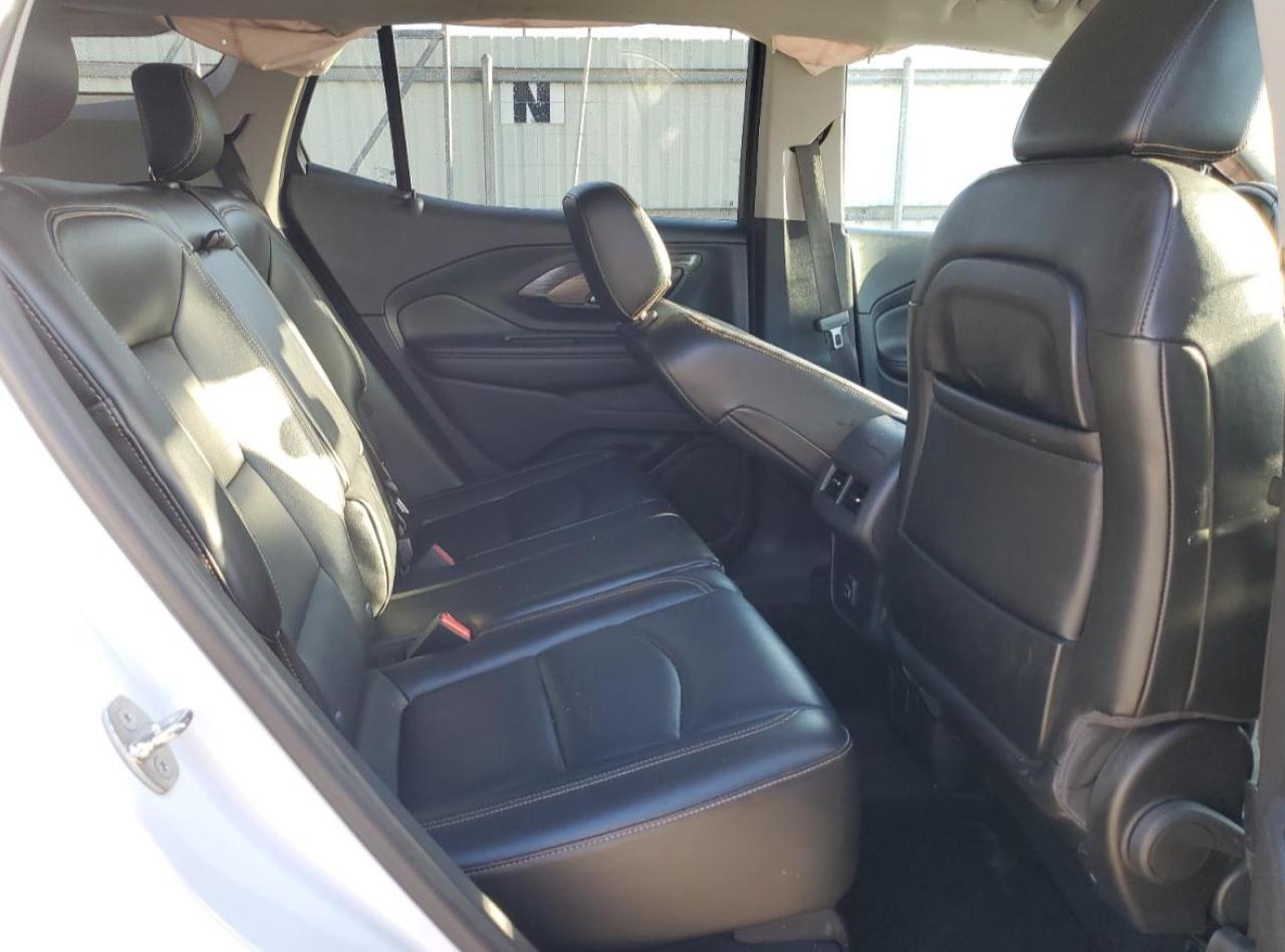 2020 GMC Terrain - Image 11