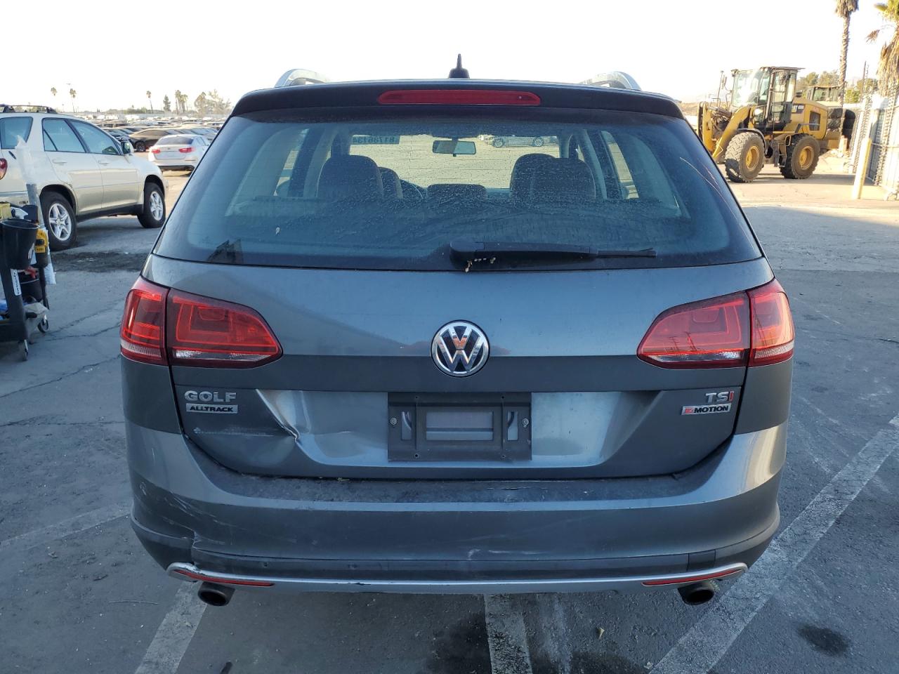 2017 Volkswagen Golf - Image 6