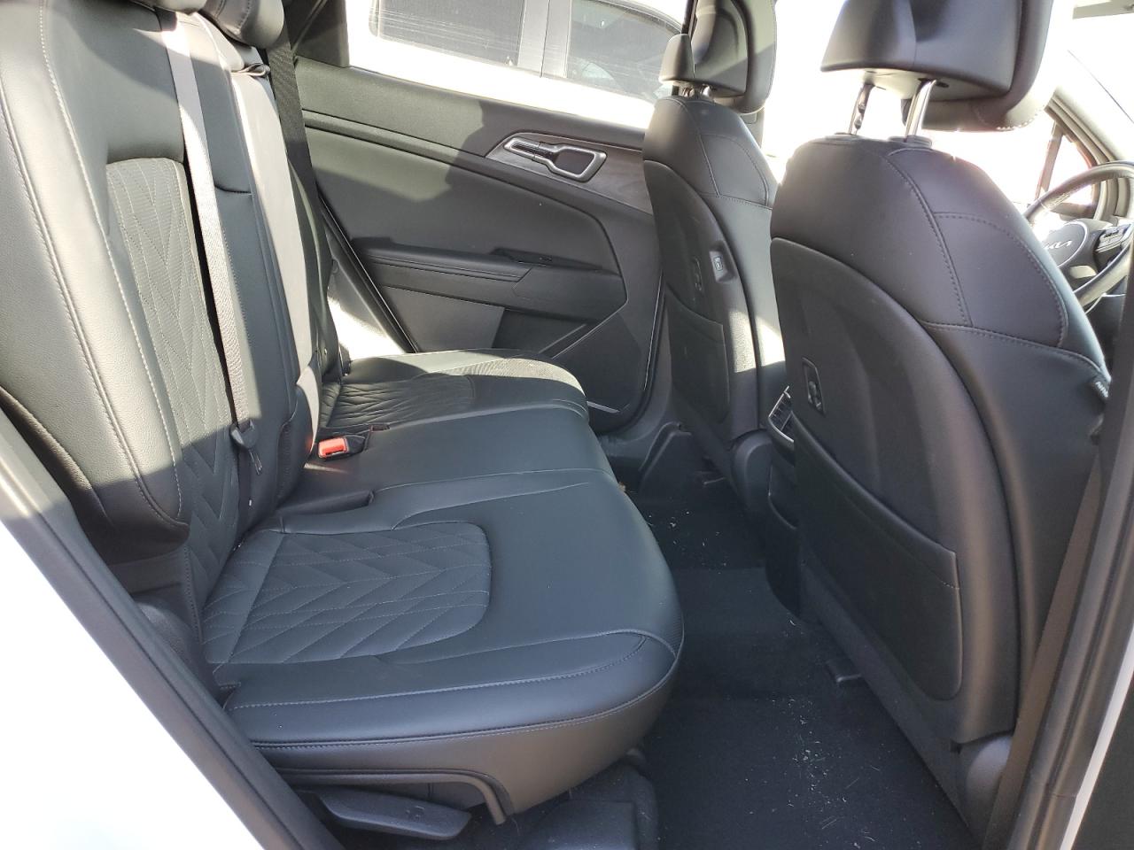 2023 Kia Sportage - Image 10