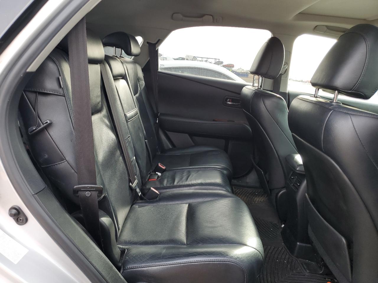 2010 Lexus RX - Image 11