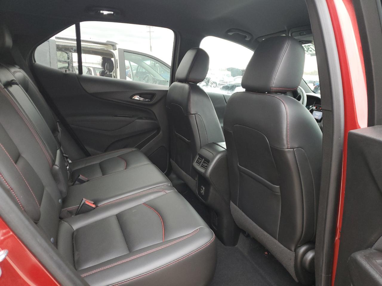 2022 Chevrolet Equinox - Image 11