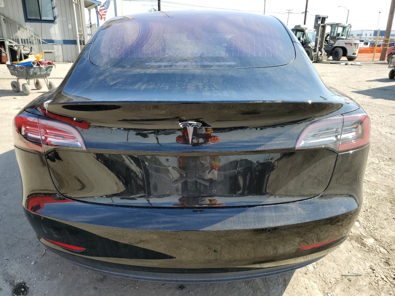 2018 Tesla Model 3 VIN: 5YJ3E1EA3JF004438 Lot: 77481904