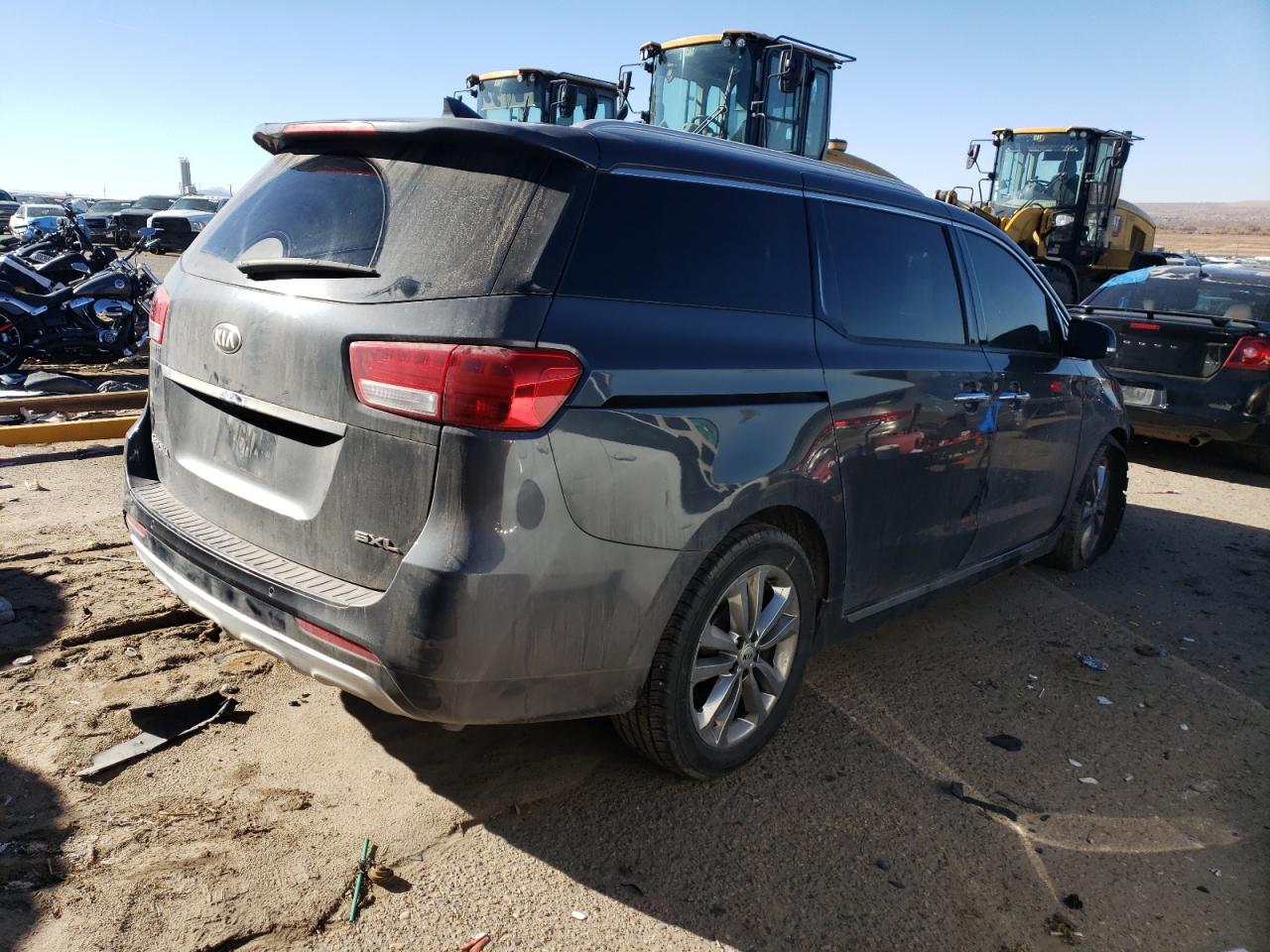 VIN KNDME5C16J6396714 2018 KIA SEDONA no.3