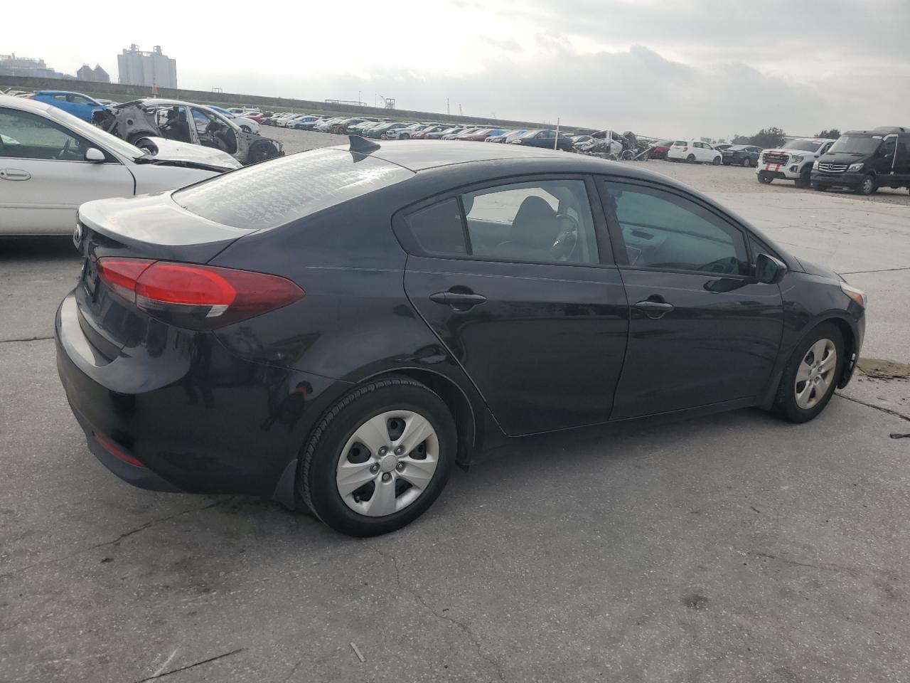 2018 Kia Forte - Image 3