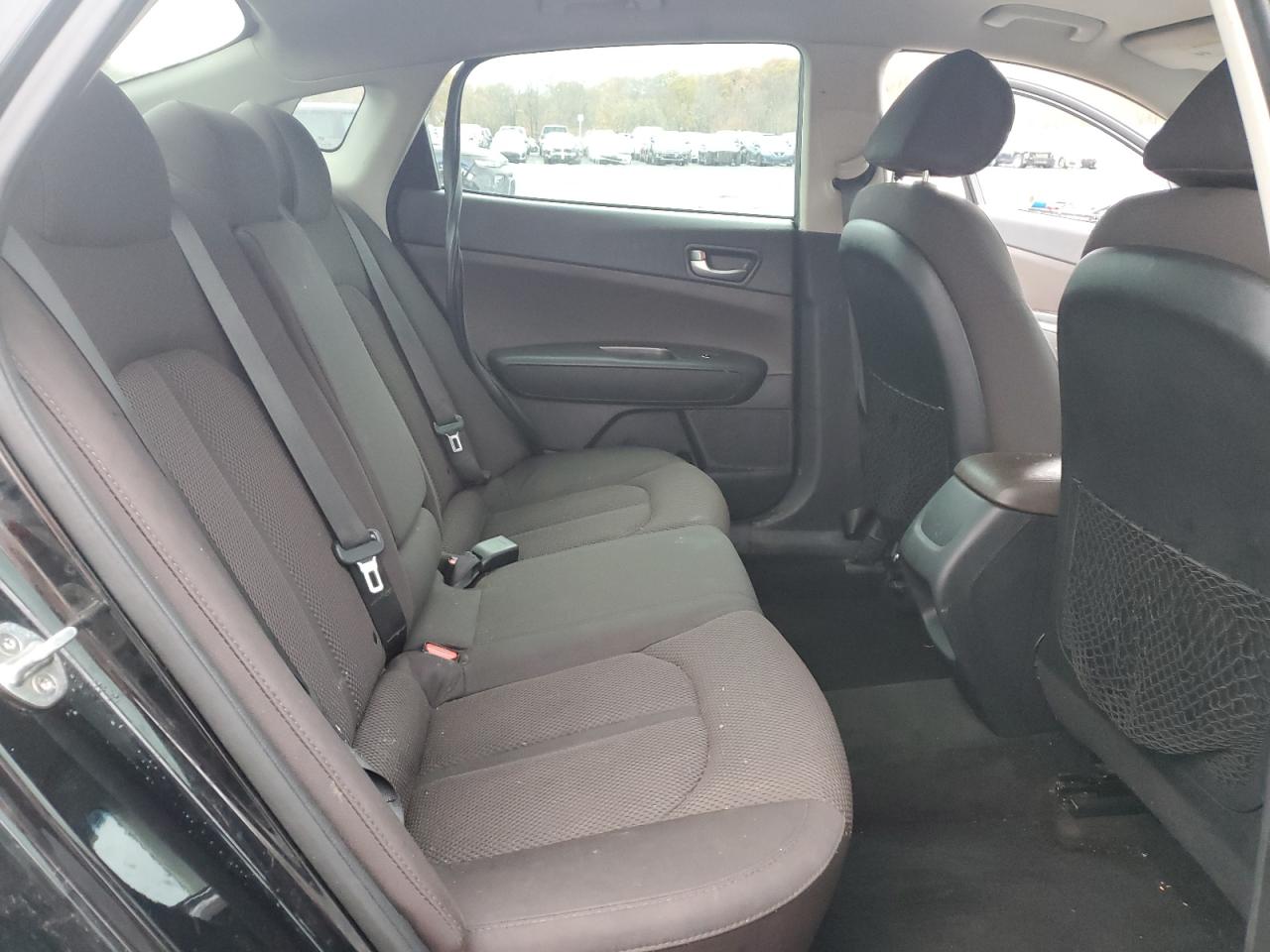 2019 Kia Optima - Image 10