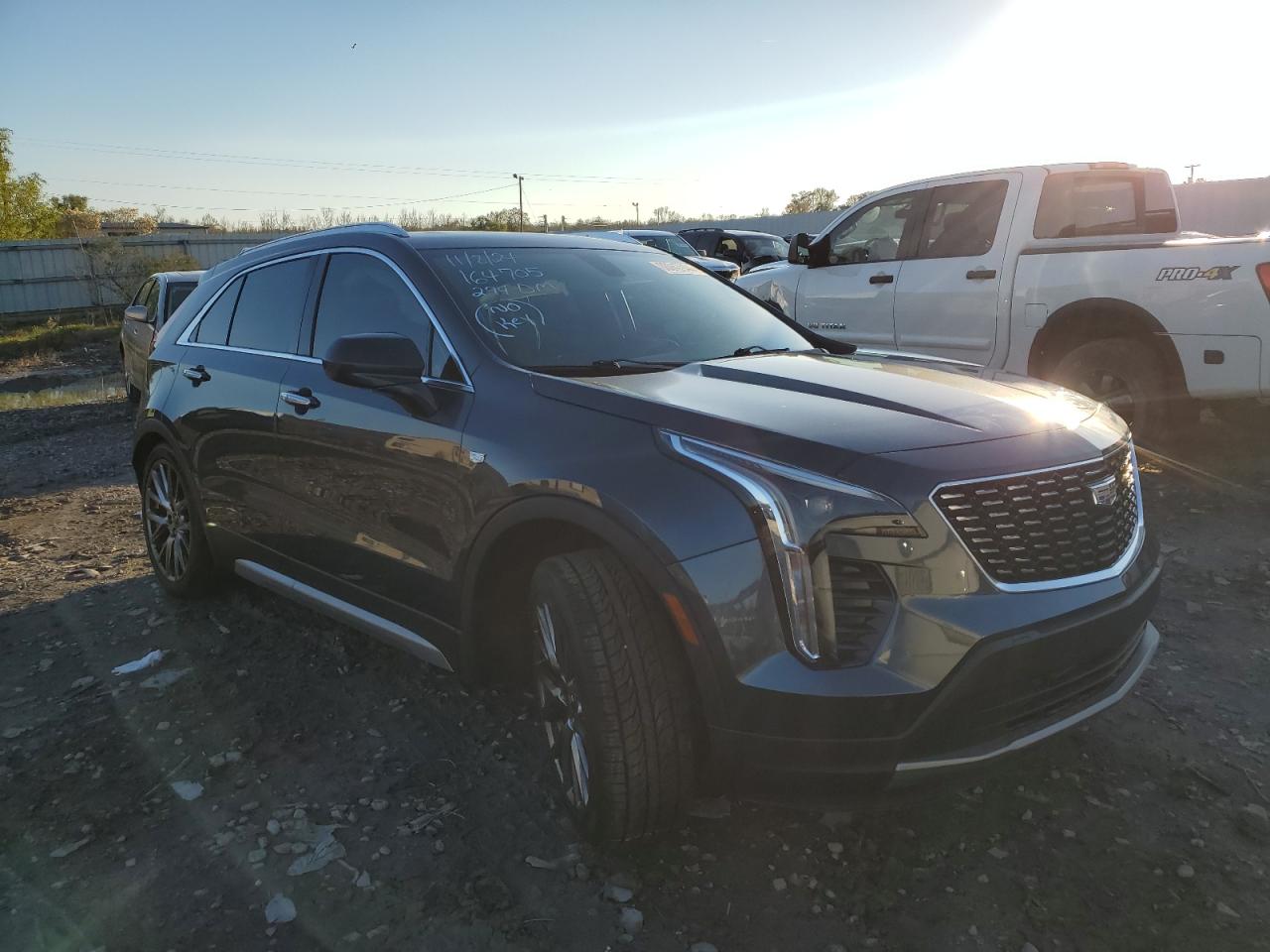 VIN 1GYFZCR48KF147278 2019 CADILLAC XT4 no.4