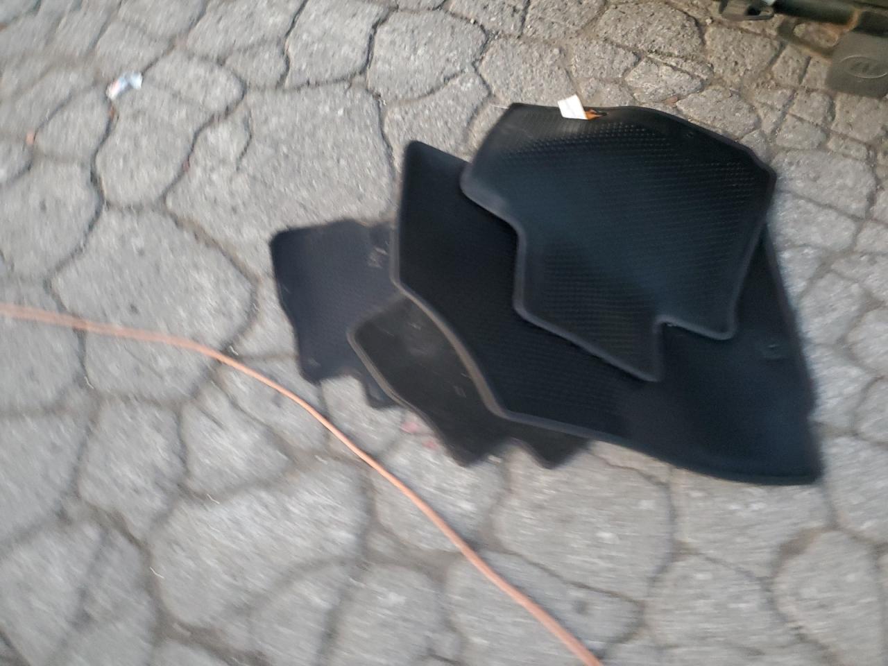 2015 Kia Sorento - Image 14