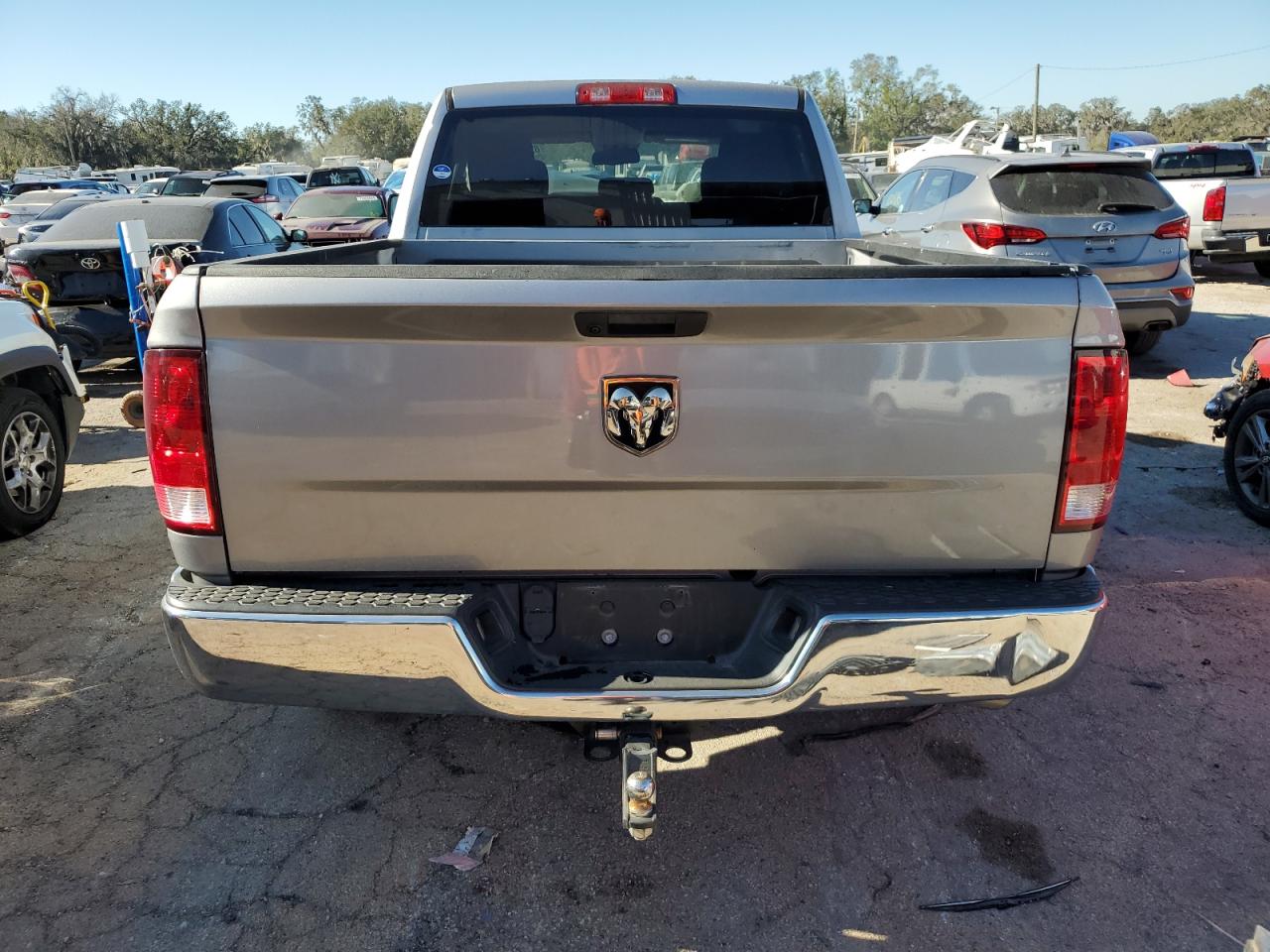 VIN 1C6RR6FG5KS681226 2019 RAM 1500 no.6