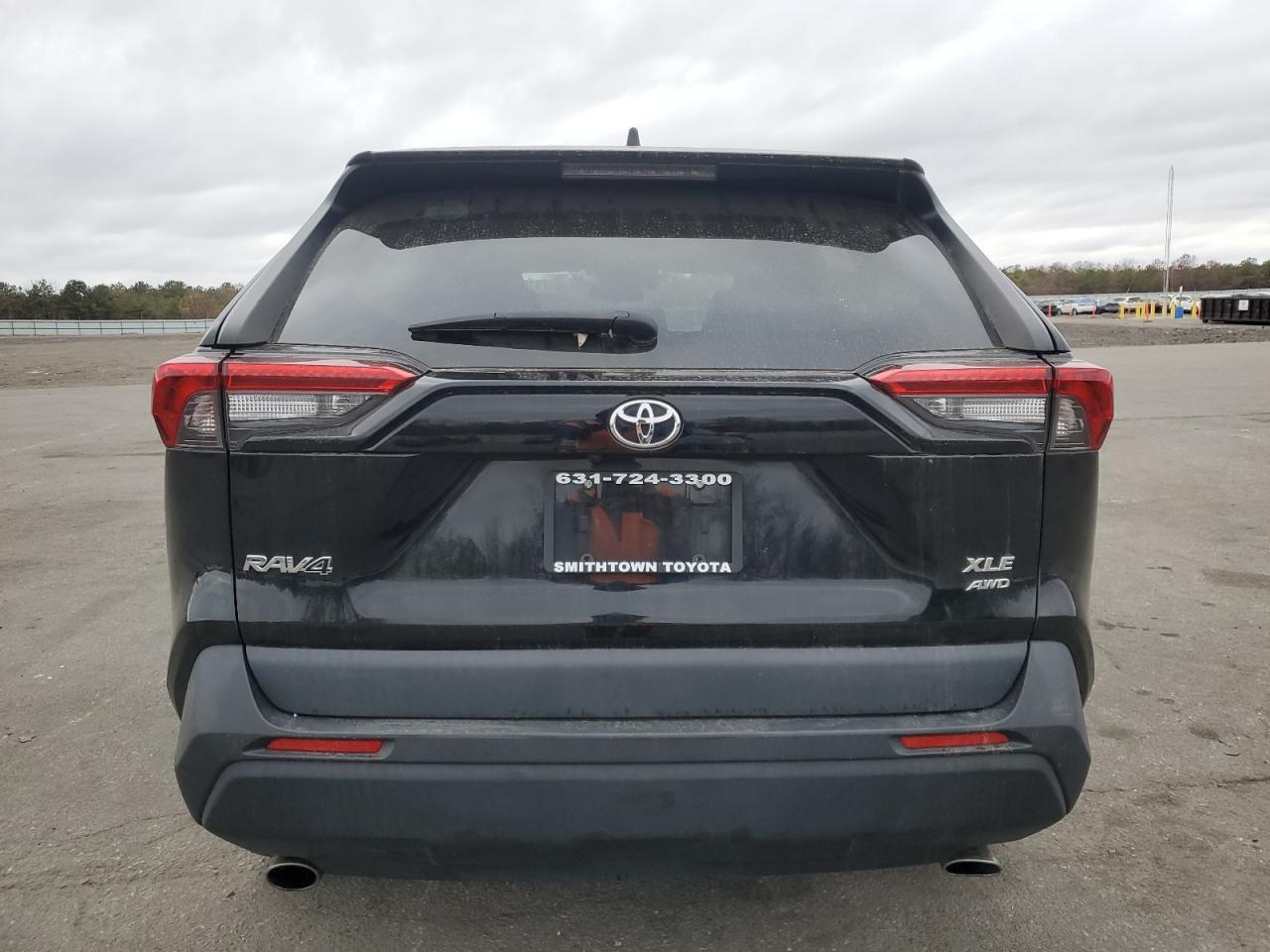 2021 Toyota RAV 4 - Image 6