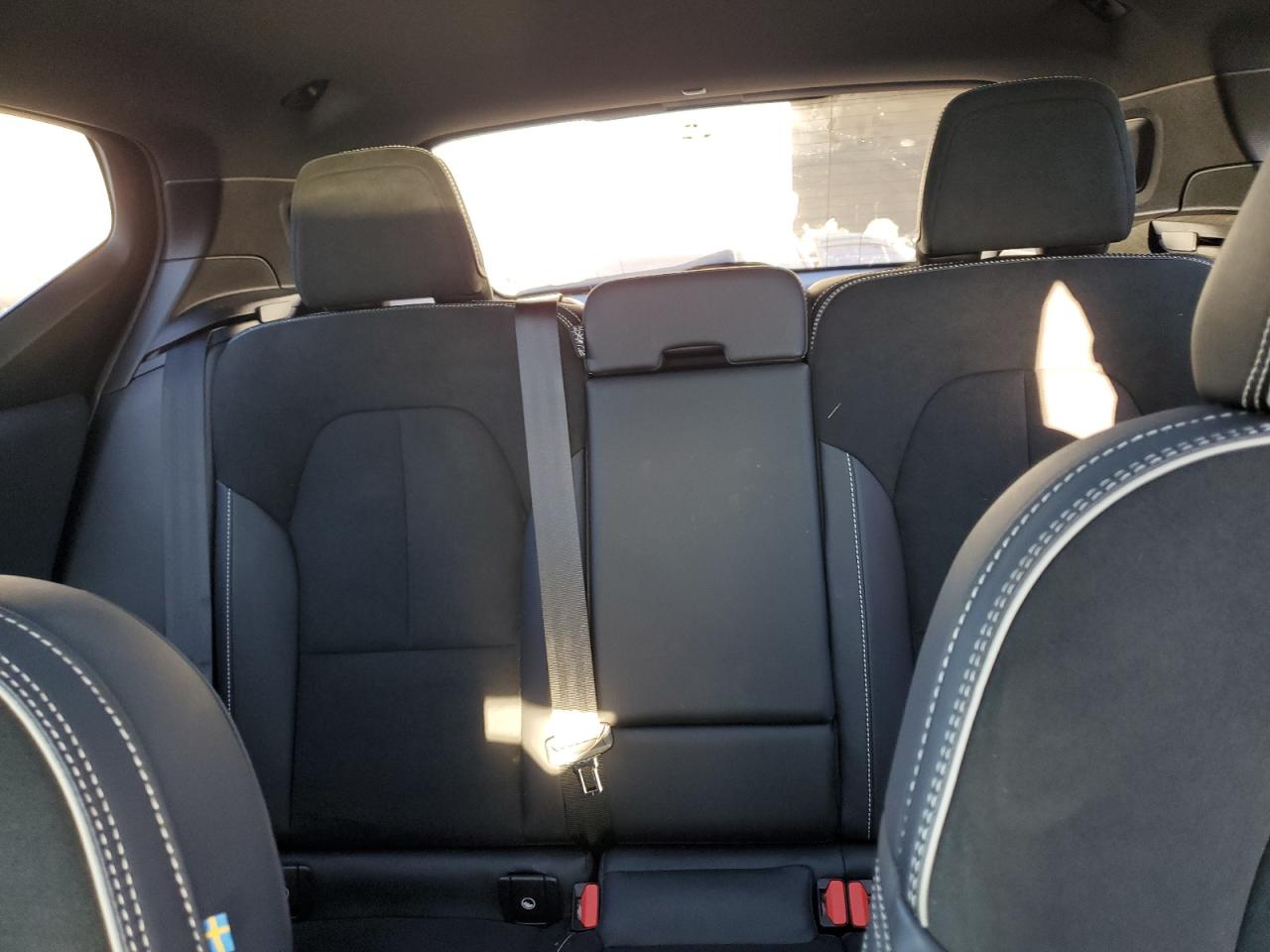 2021 Volvo XC40 - Image 10