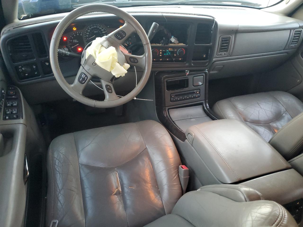 2005 GMC Yukon - Image 8