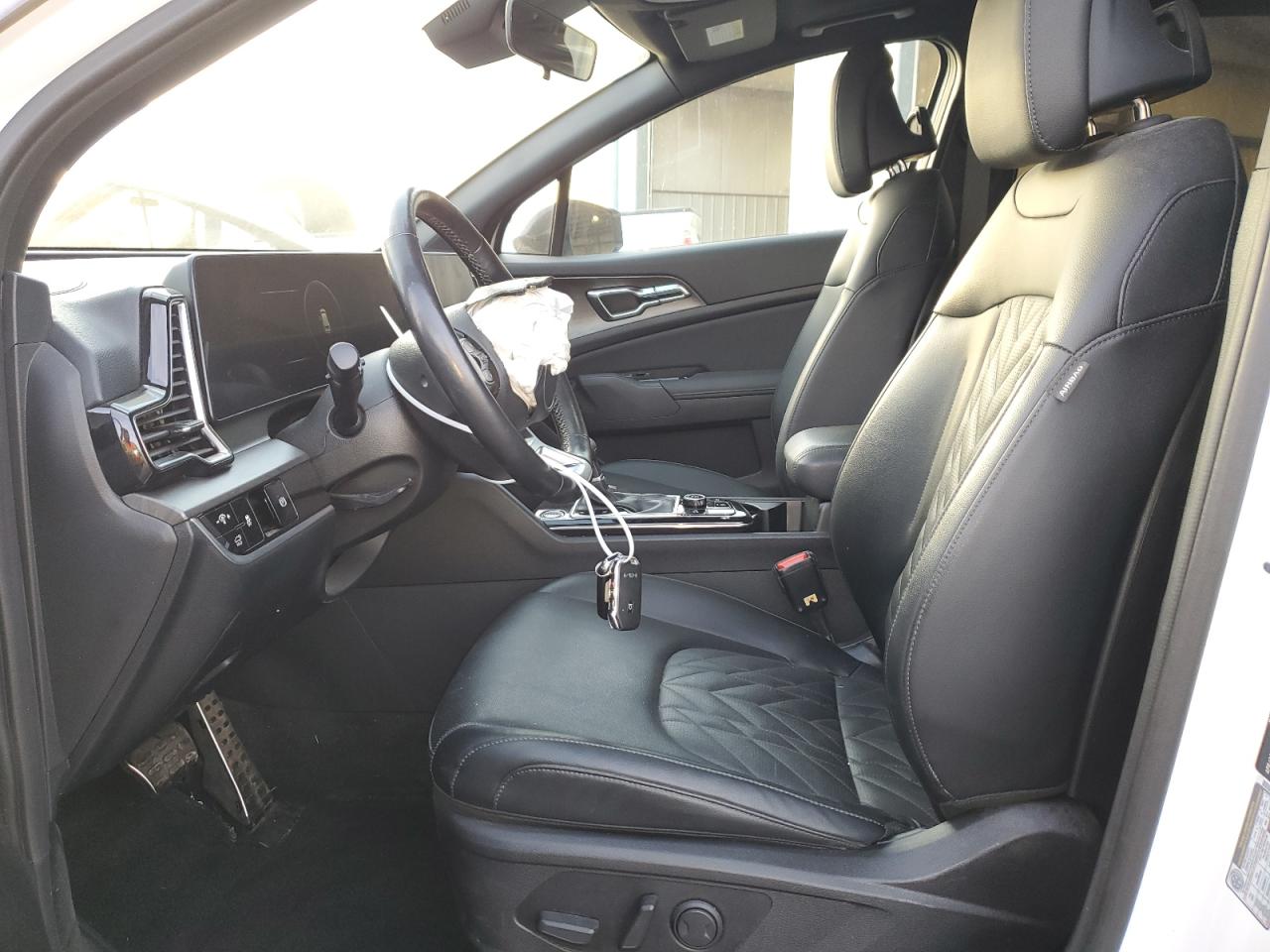 2023 Kia Sportage - Image 7