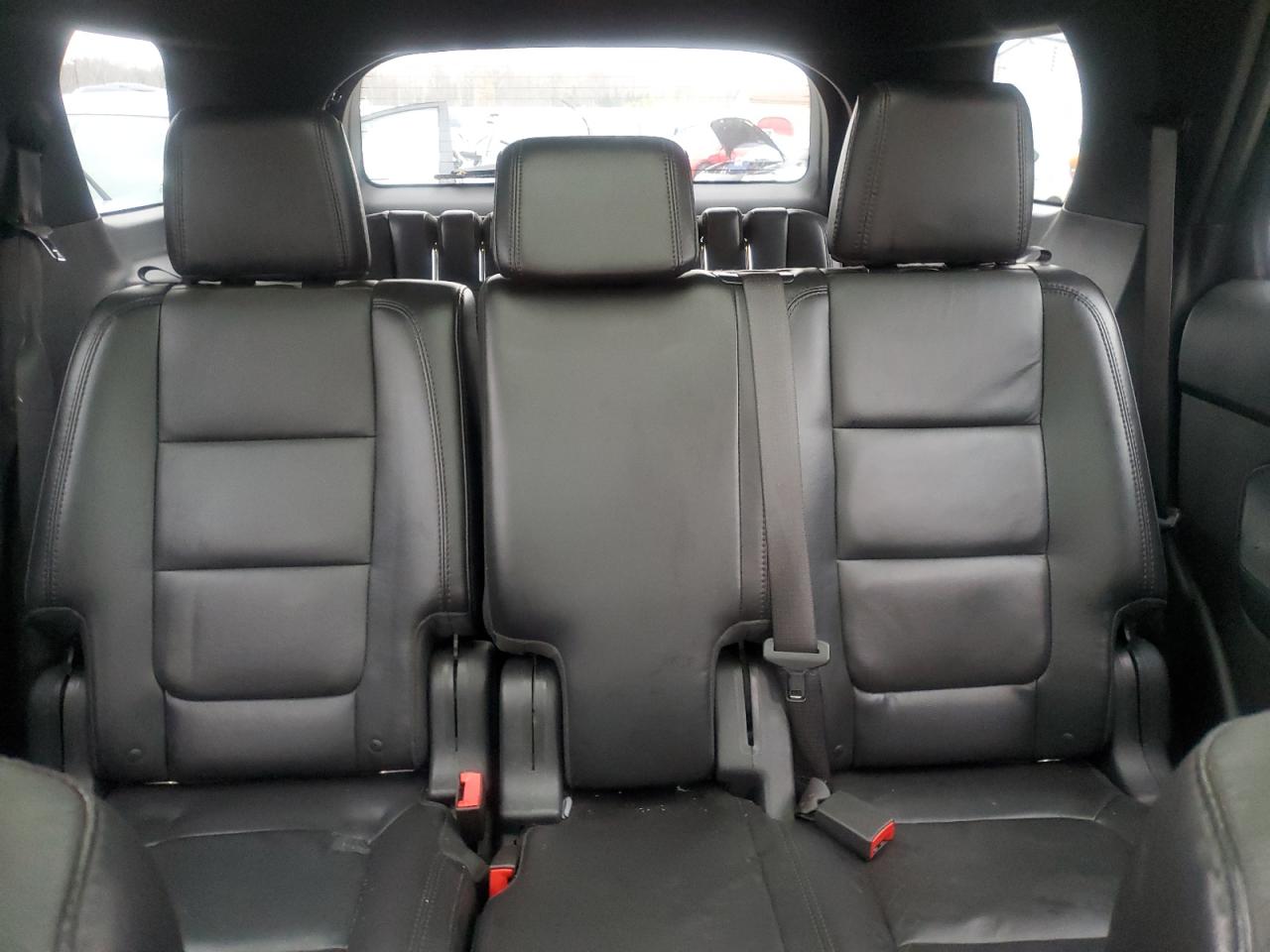 2014 Ford Explorer - Image 10
