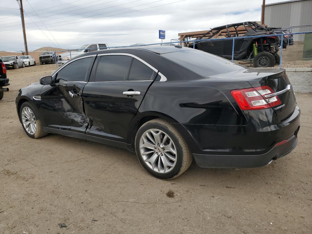 VIN 1FAHP2F80GG101764 2016 FORD TAURUS no.2