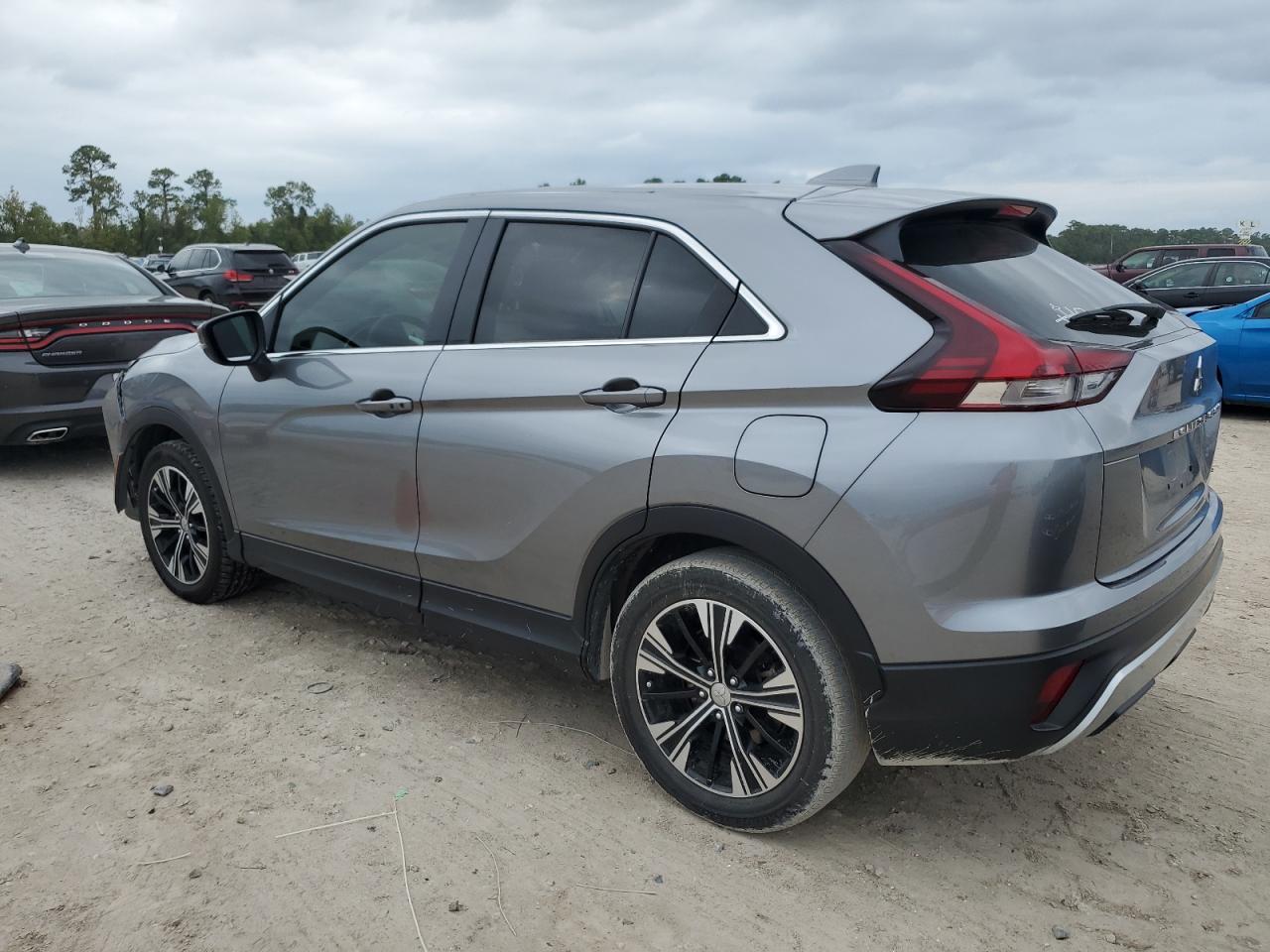 2022 Mitsubishi Eclipse - Image 2
