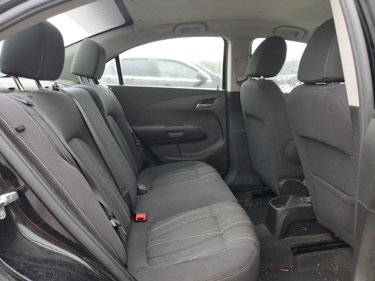 2017 Chevrolet Sonic - Image 10