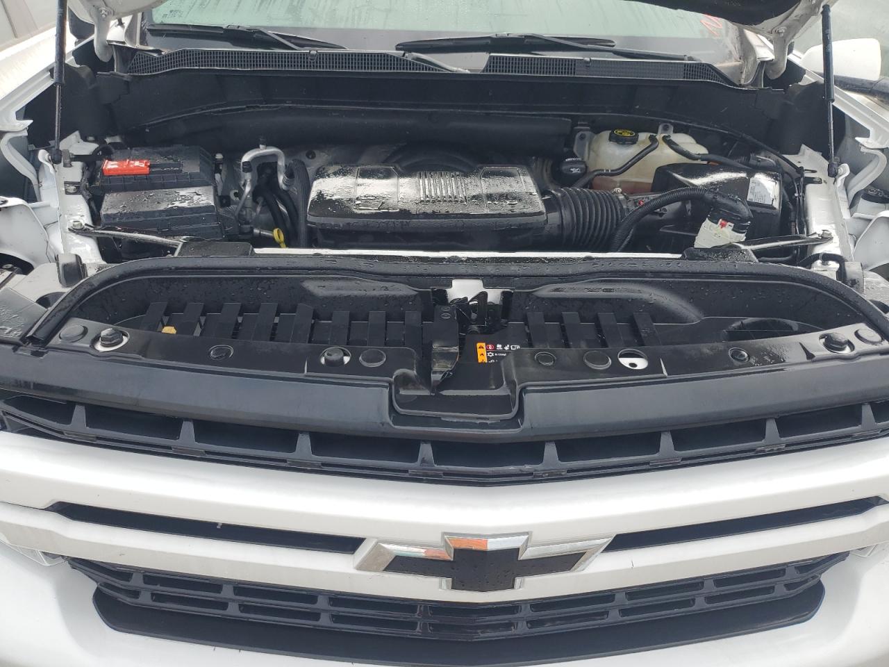 2021 Chevrolet Silverado - Image 11