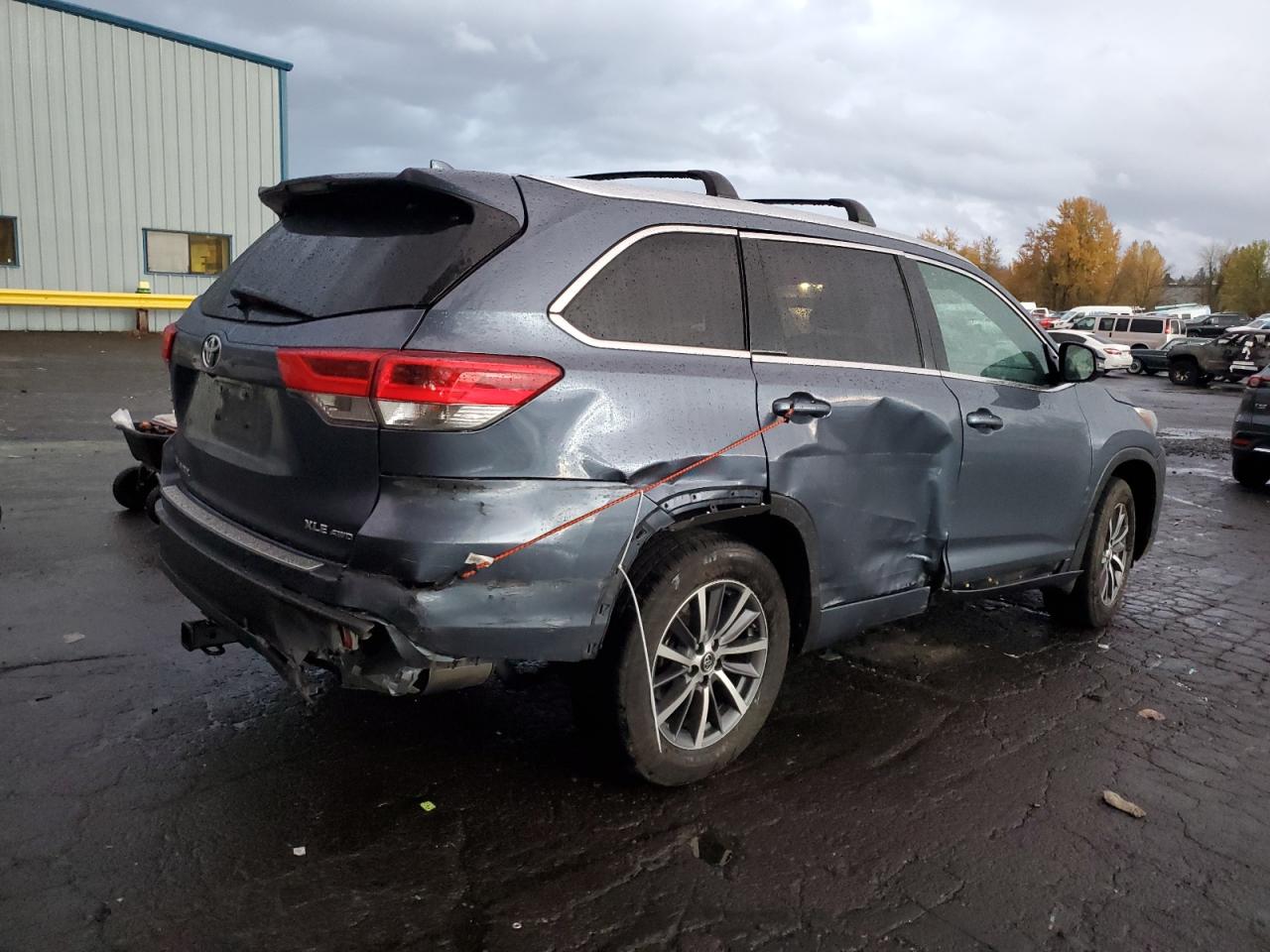 VIN 5TDJZRFH6HS521566 2017 TOYOTA HIGHLANDER no.3