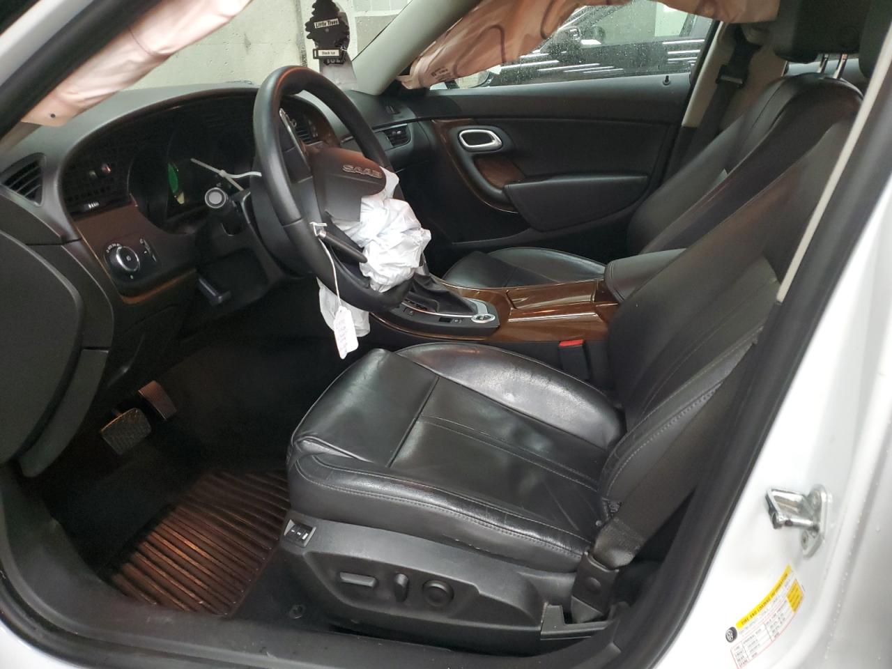 2011 Saab 9-5 - Image 7