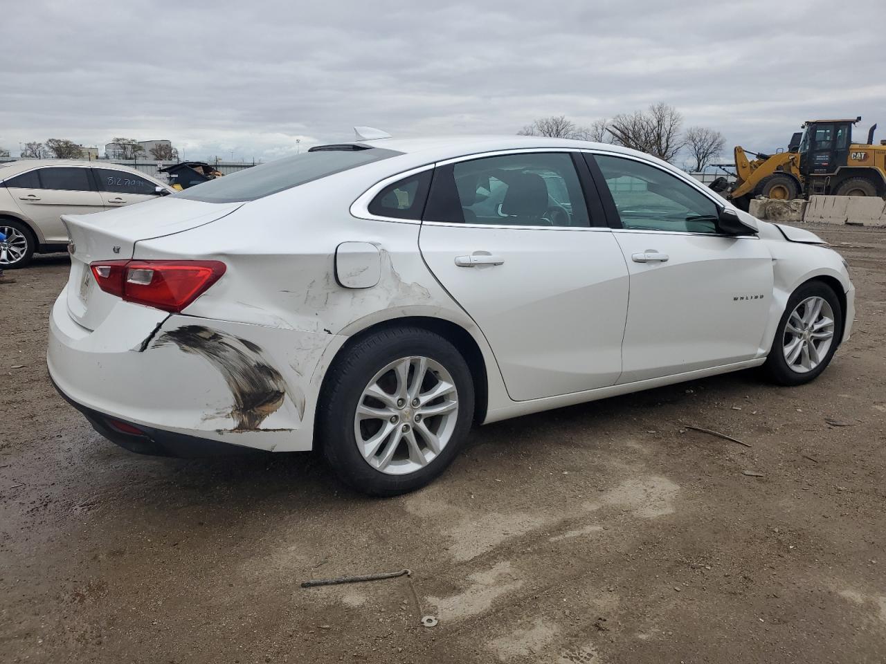 2016 Chevrolet Malibu - Image 3