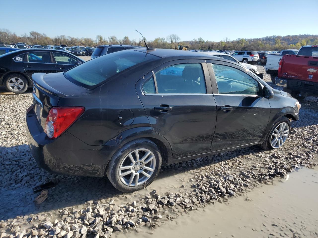 2013 Chevrolet Sonic - Image 3