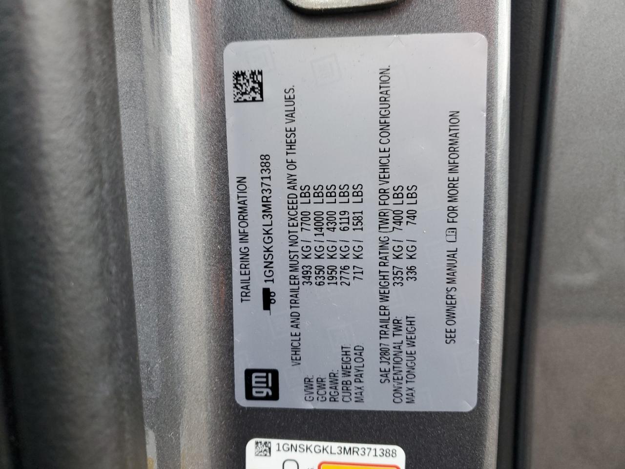 2021 Chevrolet Suburban - Image 15