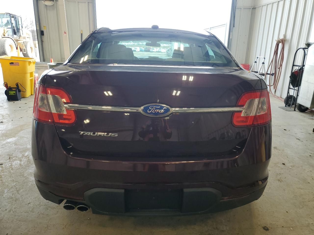 2011 Ford Taurus Se VIN: 1FAHP2DW1BG165774 Lot: 82030084