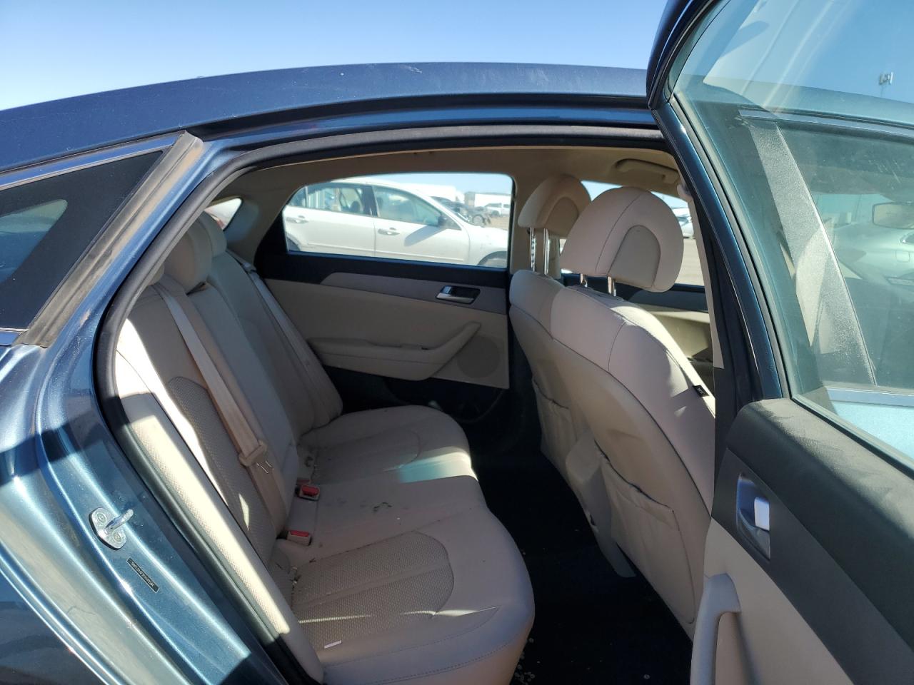 2015 Hyundai Sonata - Image 10