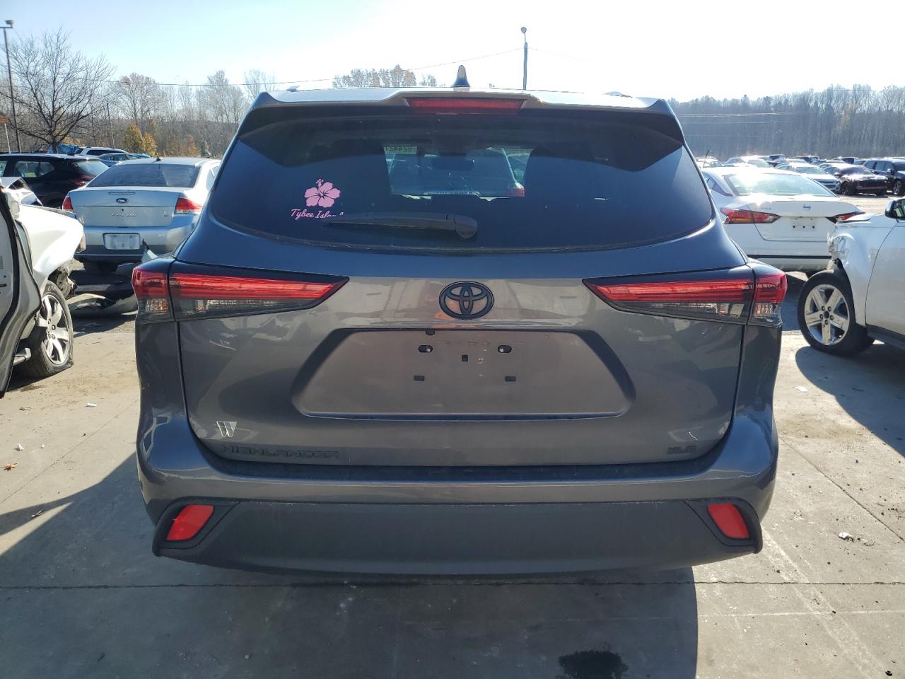 2021 Toyota Highlander - Image 6