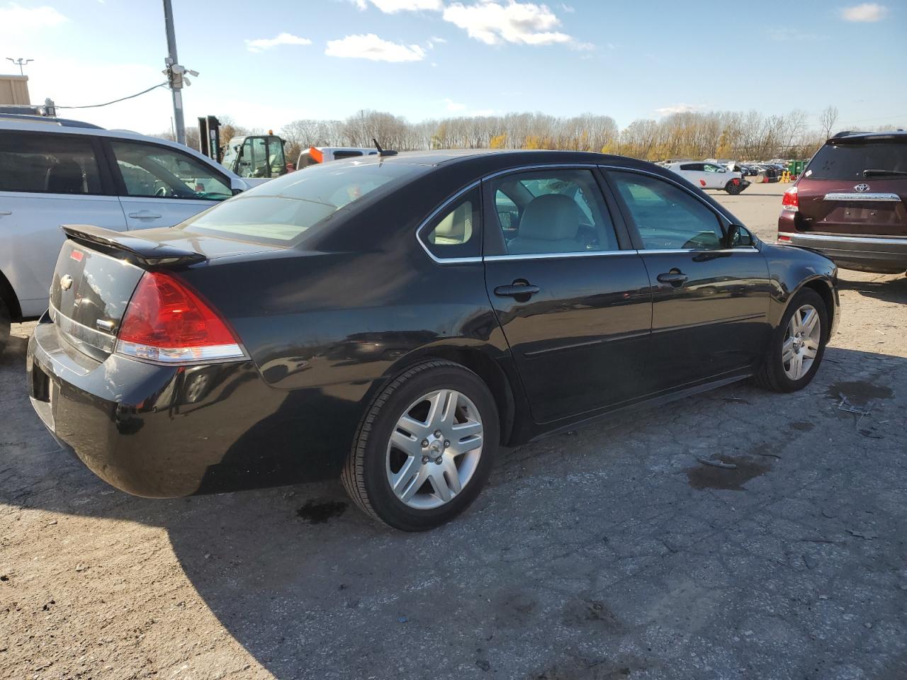 2011 Chevrolet Impala - Image 3