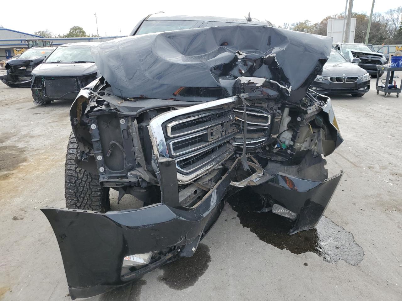 2018 GMC Yukon - Image 5