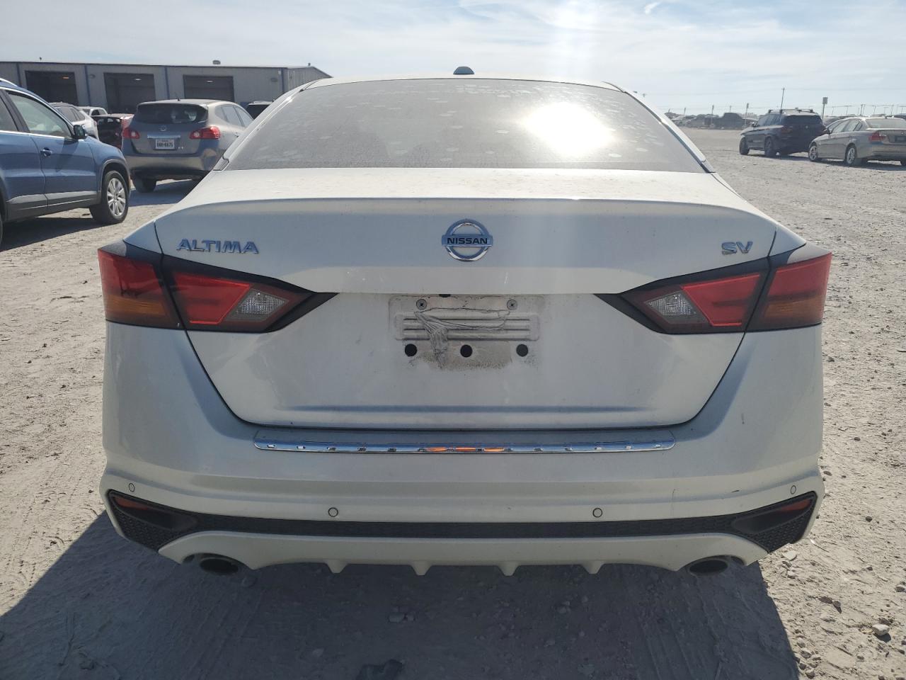 2020 Nissan Altima - Image 6