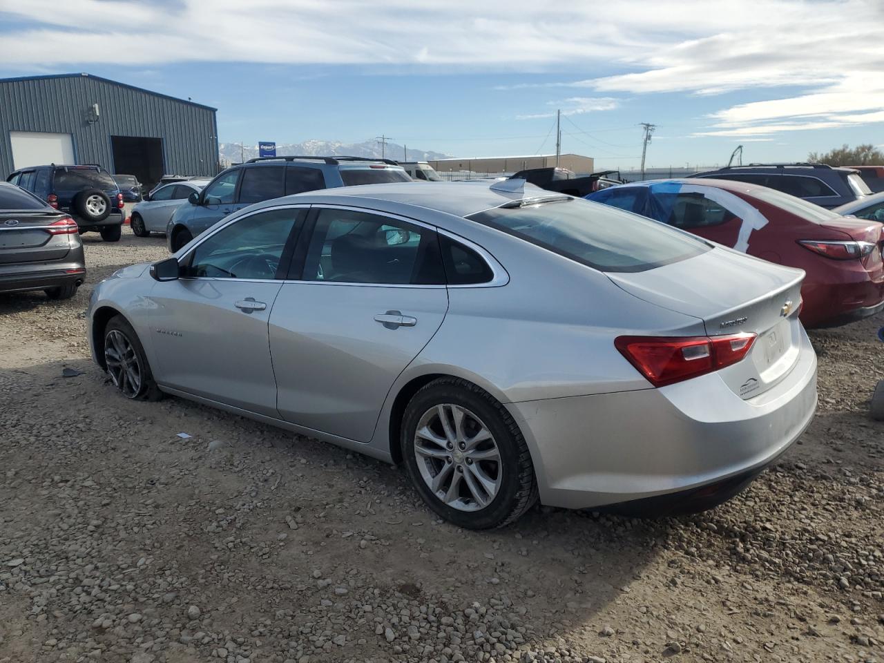 1G1ZD5ST8JF272058 2018 CHEVROLET MALIBU - Image 2