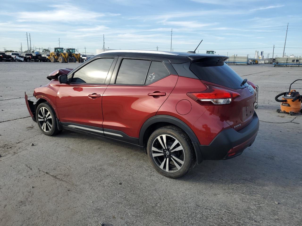 VIN 3N1CP5CU1KL480708 2019 NISSAN KICKS no.2