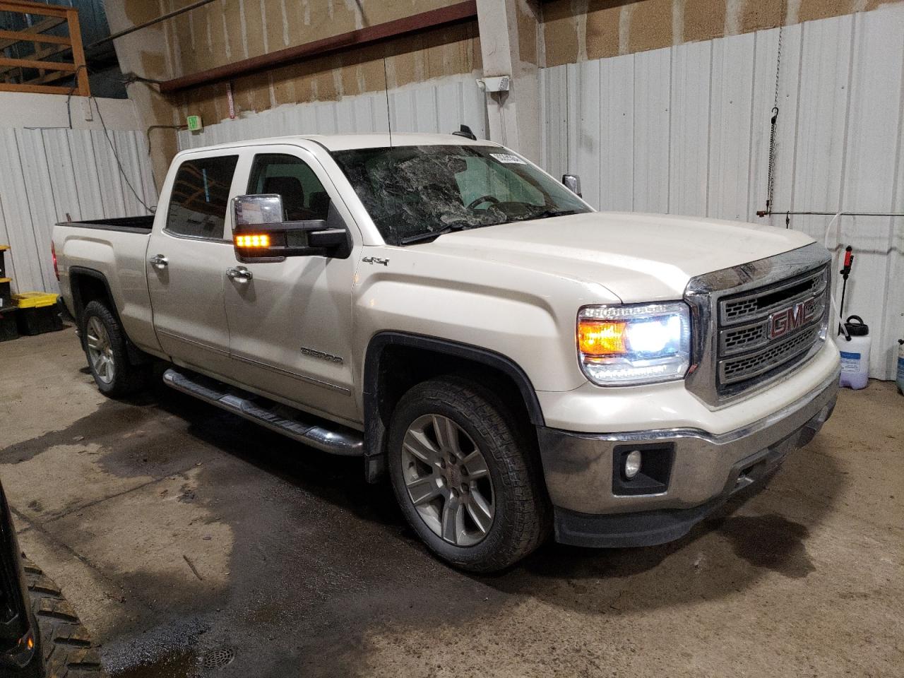 2015 GMC Sierra - Image 4