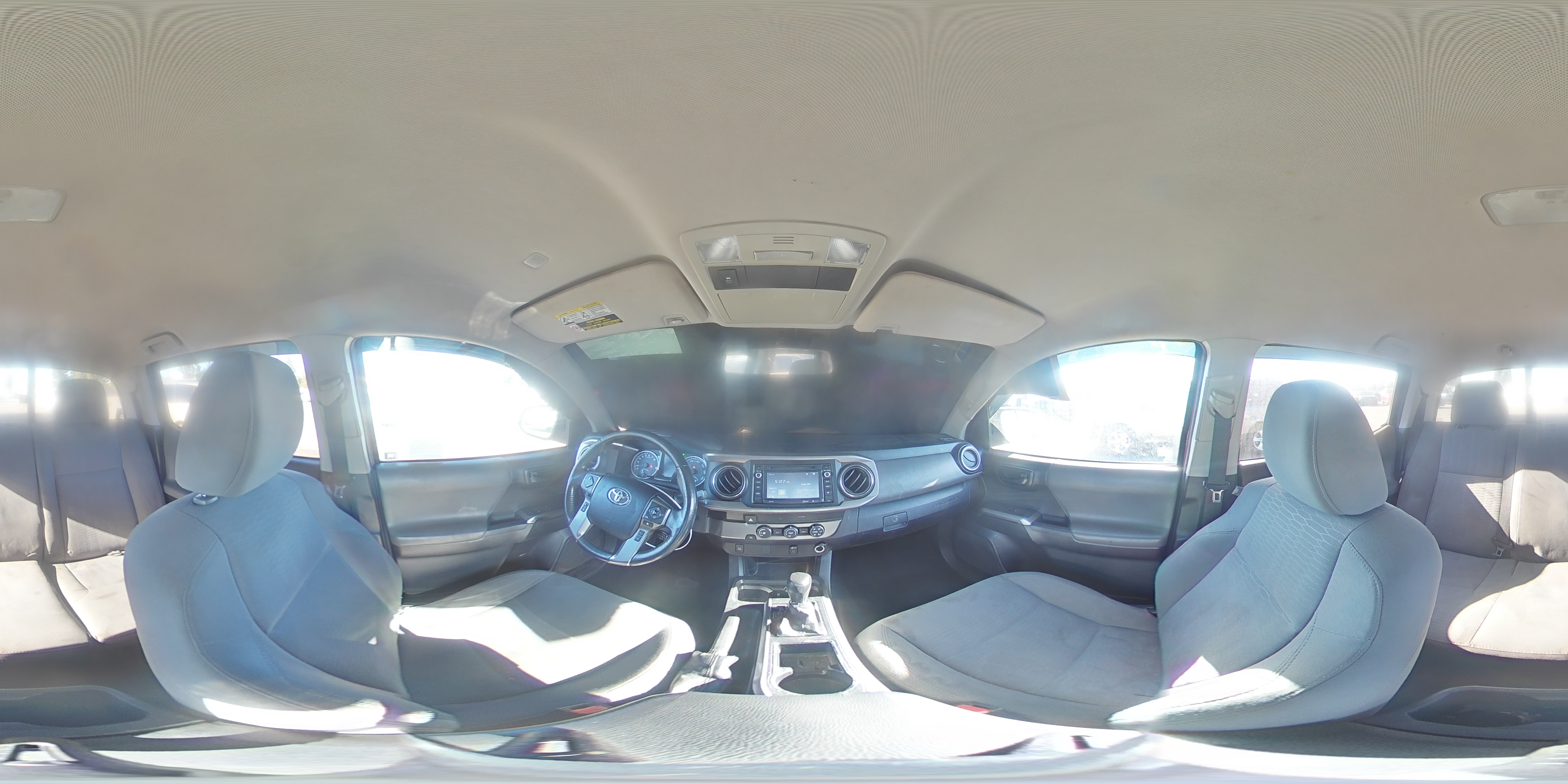 2019 Toyota Tacoma - Image 13
