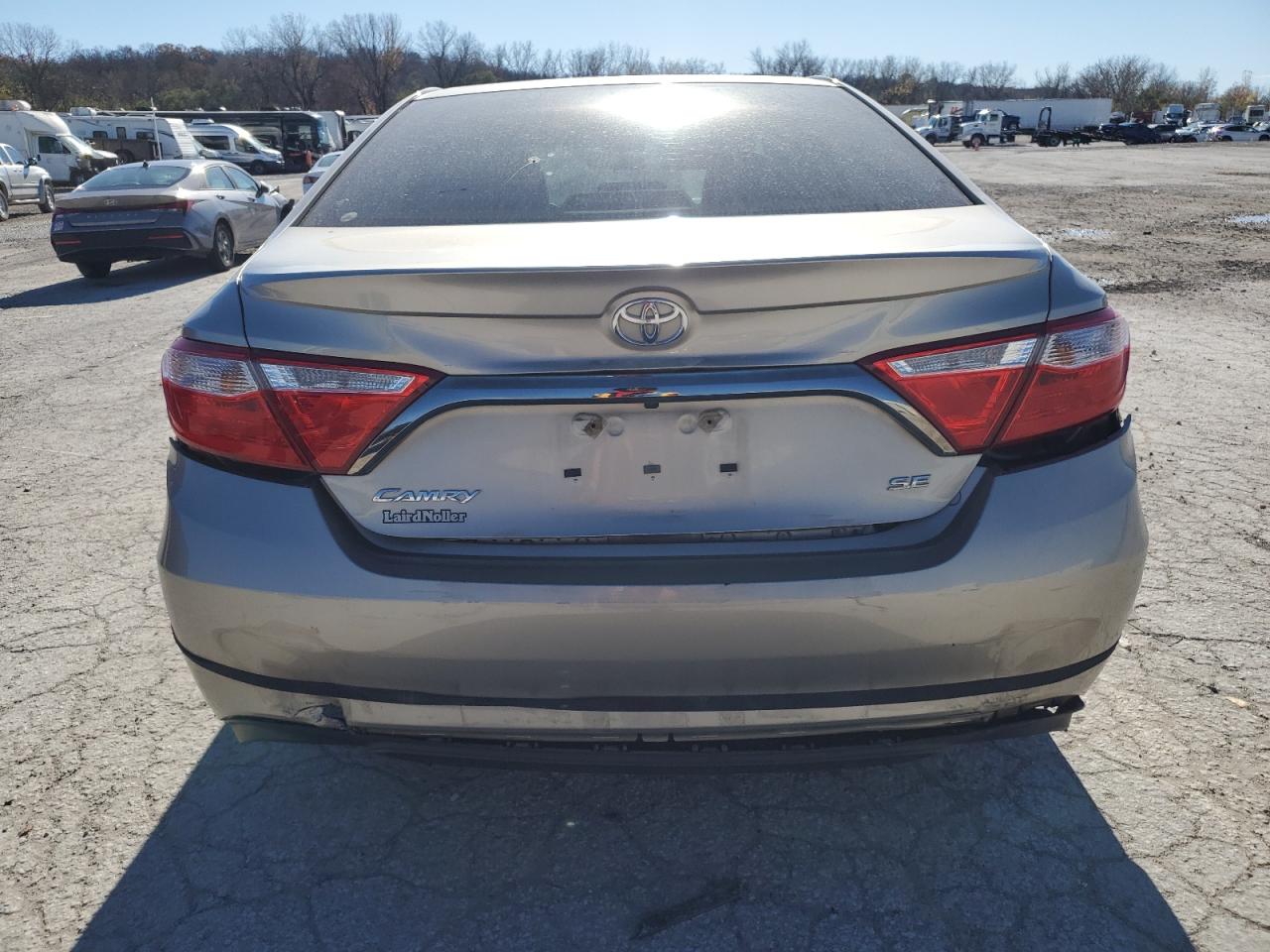 2015 Toyota Camry - Image 6