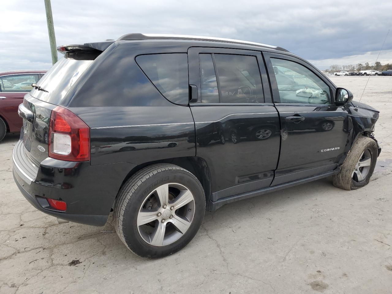 VIN 1C4NJDEB9HD110344 2017 JEEP COMPASS no.3