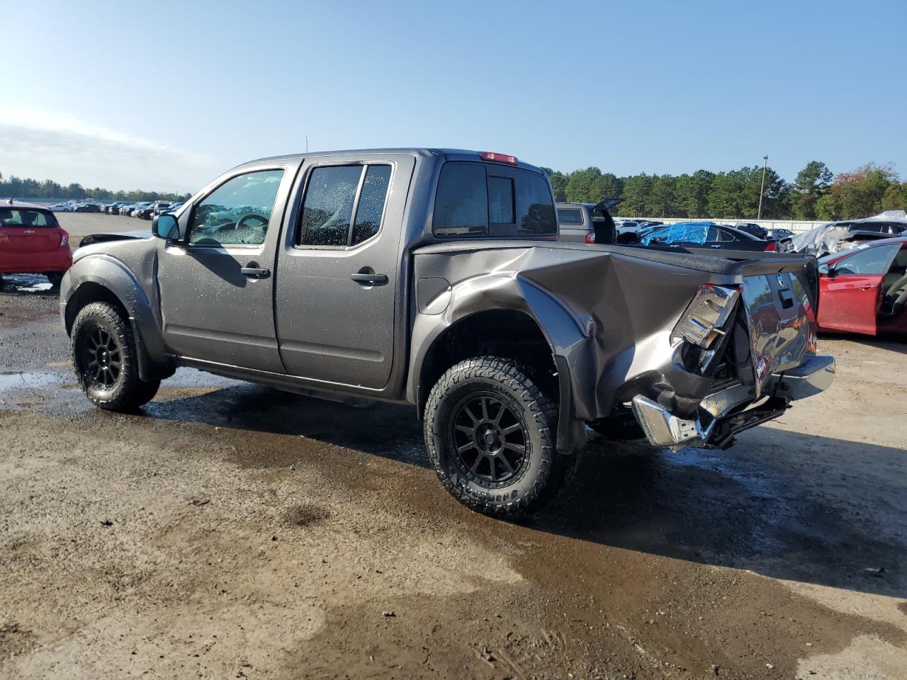 2021 Nissan Navara (Frontier) - Image 2