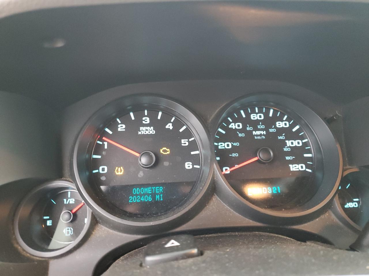 2007 Chevrolet Silverado - Image 9