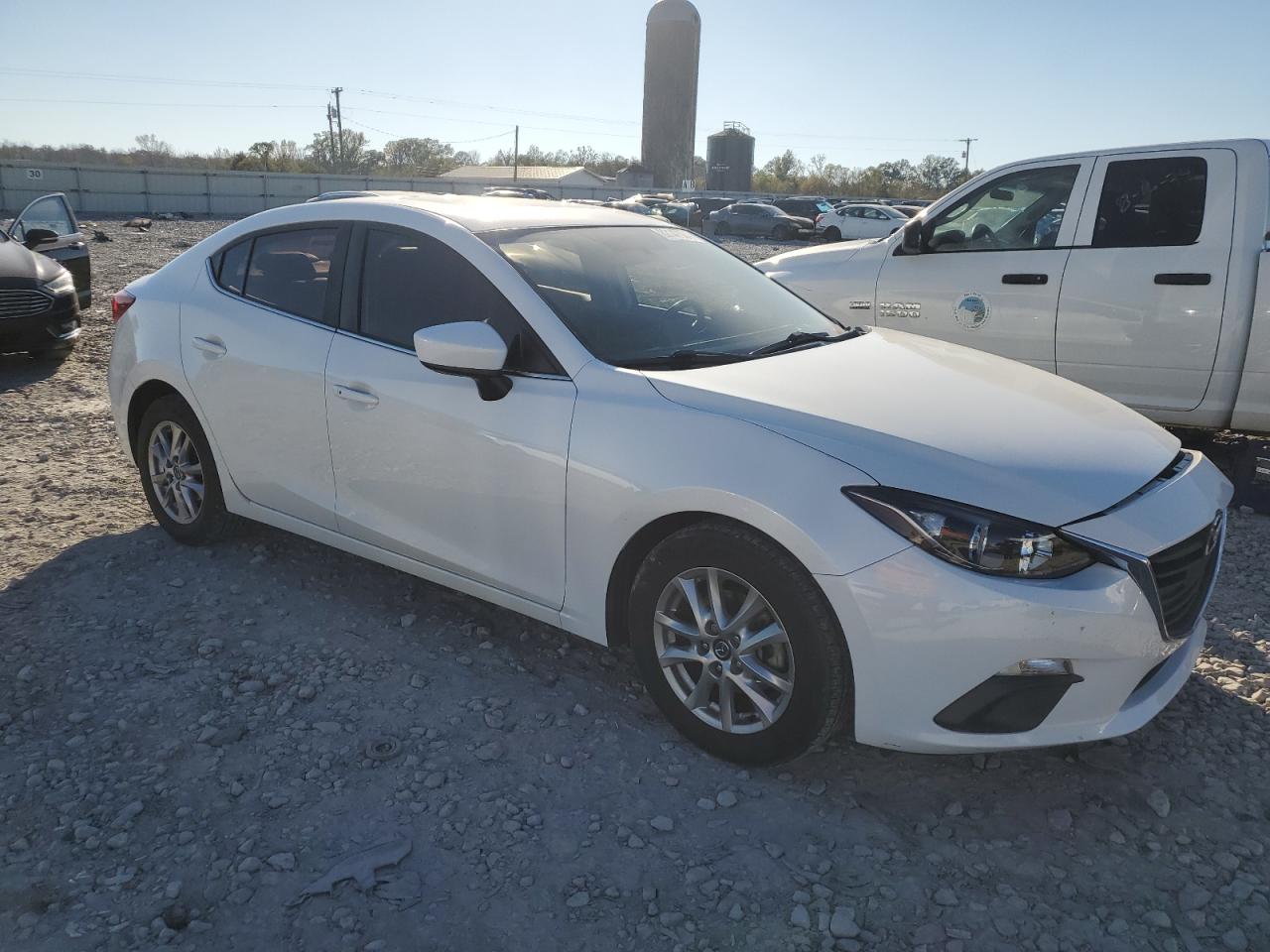 2014 Mazda 3 - Image 4