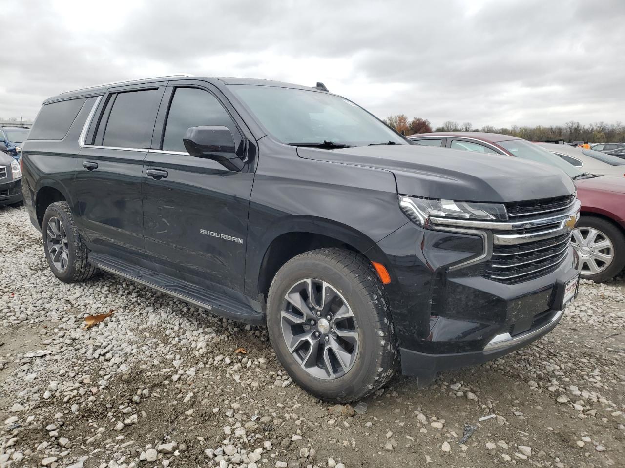 2021 Chevrolet Suburban - Image 4