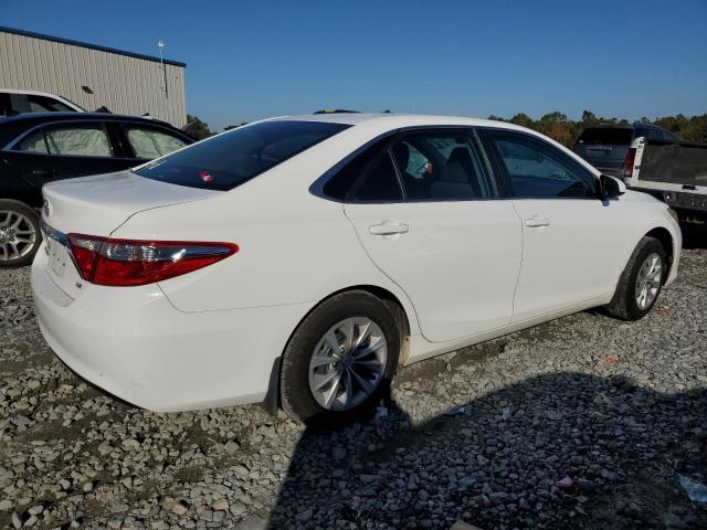  TOYOTA CAMRY 2015 White