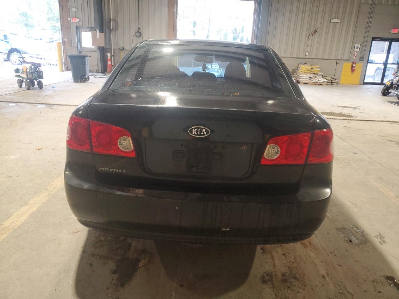 2007 Kia Optima Lx VIN: KNAGE123175159424 Lot: 81718004