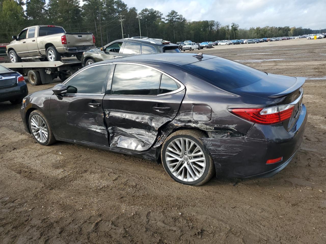 2013 Lexus ES - Image 2