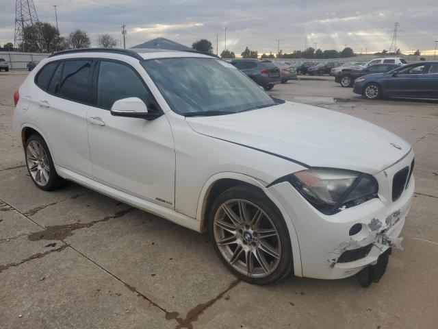  BMW X1 2015 Белы