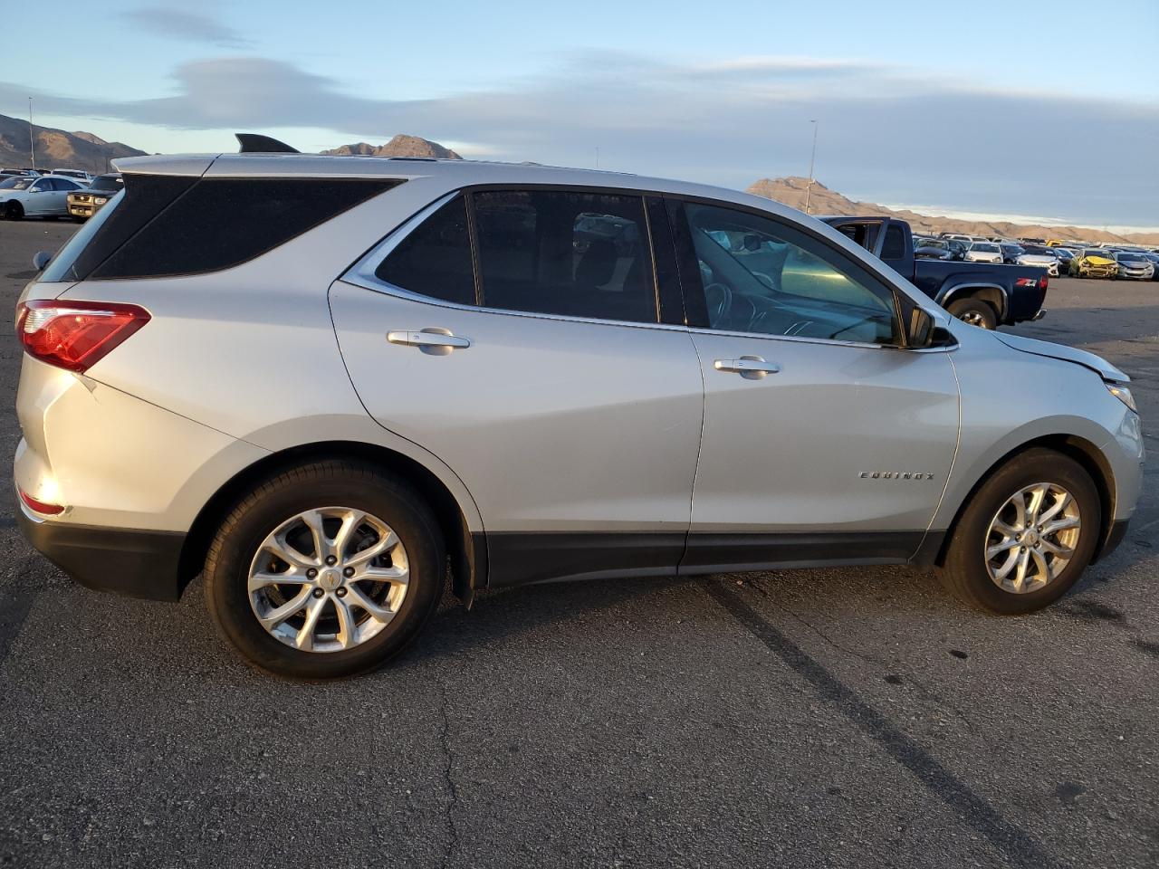 2018 Chevrolet Equinox - Image 3