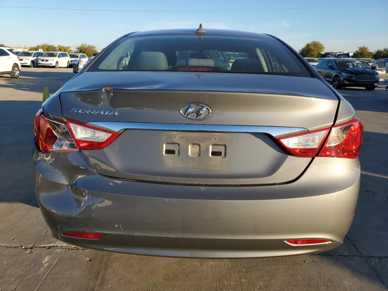 2013 Hyundai Sonata - Image 6